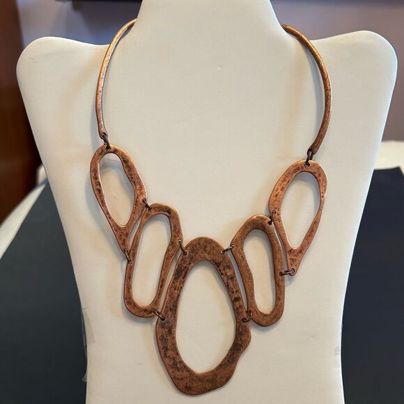 Elegant Copper Statement Necklace - Picture 1 of 3